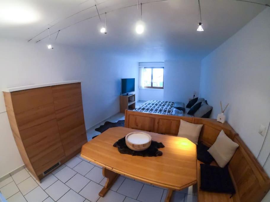 Private Apartment With Parking Spot In The Center Flims Esterno foto